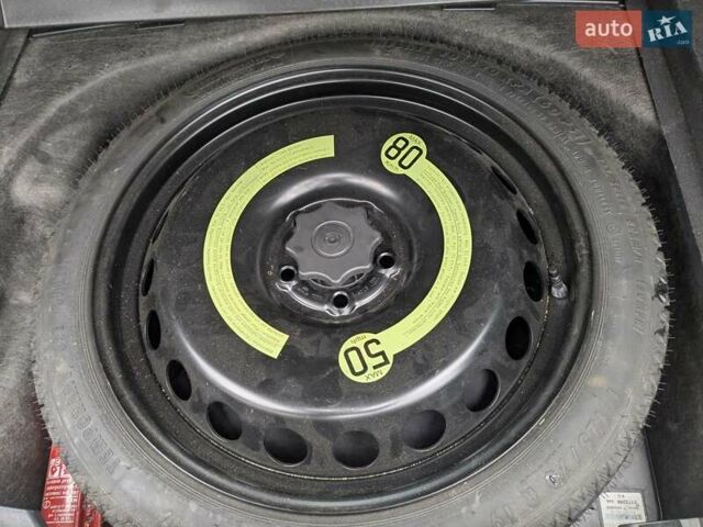 Черный Ауди А4, объемом двигателя 1.8 л и пробегом 220 тыс. км за 8900 $, фото 28 на Automoto.ua