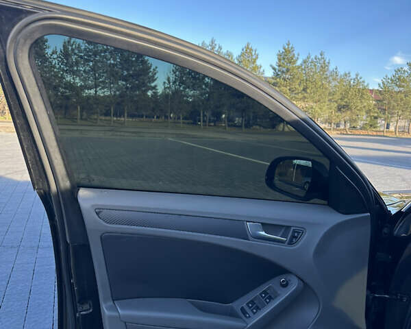 Чорний Ауді А4, об'ємом двигуна 1.98 л та пробігом 299 тис. км за 11000 $, фото 14 на Automoto.ua