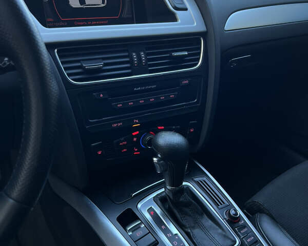 Черный Ауди А4, объемом двигателя 1.8 л и пробегом 230 тыс. км за 9300 $, фото 16 на Automoto.ua