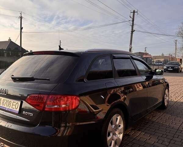Черный Ауди А4, объемом двигателя 2 л и пробегом 211 тыс. км за 12000 $, фото 2 на Automoto.ua