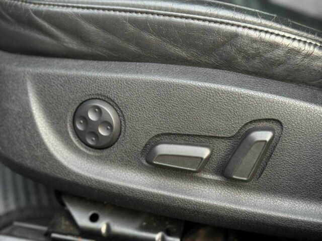 Черный Ауди А4, объемом двигателя 2.7 л и пробегом 245 тыс. км за 8999 $, фото 11 на Automoto.ua