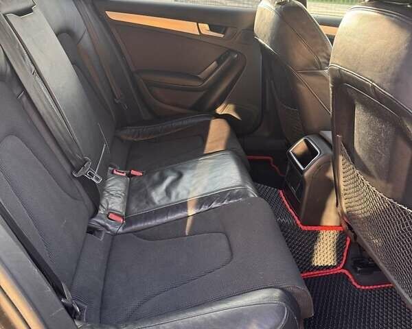 Черный Ауди А4, объемом двигателя 2 л и пробегом 211 тыс. км за 12000 $, фото 8 на Automoto.ua