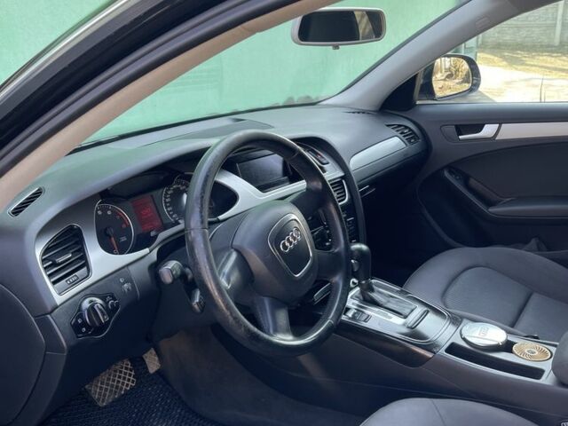 Черный Ауди А4, объемом двигателя 1.8 л и пробегом 315 тыс. км за 7500 $, фото 10 на Automoto.ua