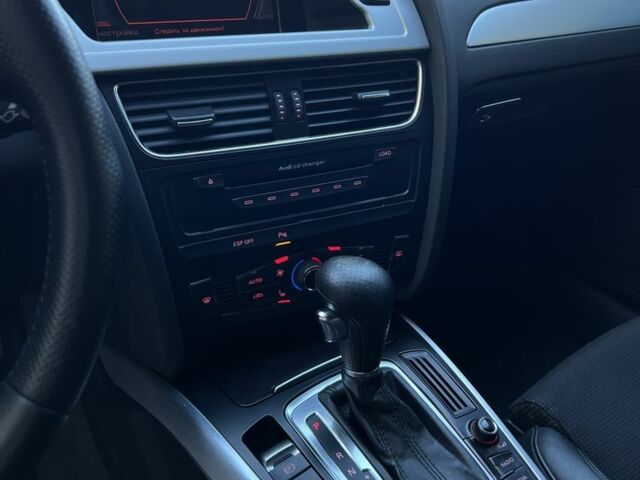 Чорний Ауді А4, об'ємом двигуна 1.8 л та пробігом 230 тис. км за 8800 $, фото 18 на Automoto.ua