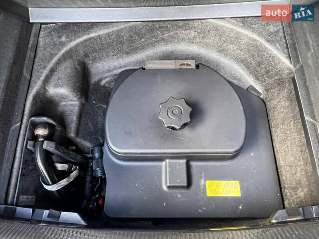 Черный Ауди А4, объемом двигателя 1.8 л и пробегом 232 тыс. км за 8500 $, фото 23 на Automoto.ua