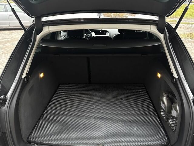 Черный Ауди А4, объемом двигателя 1.8 л и пробегом 187 тыс. км за 6500 $, фото 7 на Automoto.ua