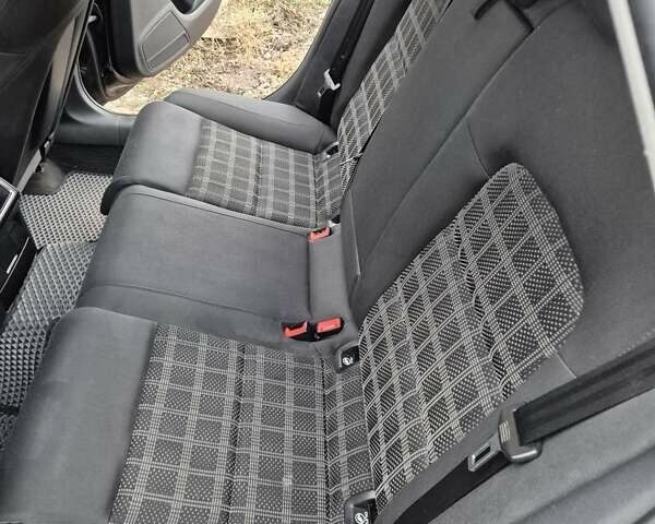 Черный Ауди А4, объемом двигателя 1.98 л и пробегом 294 тыс. км за 8700 $, фото 3 на Automoto.ua