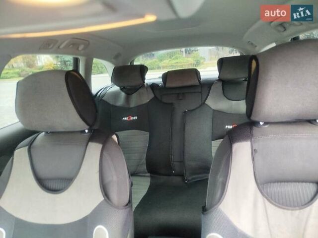 Чорний Ауді А4, об'ємом двигуна 1.97 л та пробігом 326 тис. км за 10300 $, фото 16 на Automoto.ua