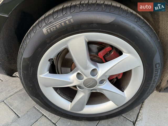 Черный Ауди А4, объемом двигателя 2 л и пробегом 166 тыс. км за 9999 $, фото 33 на Automoto.ua