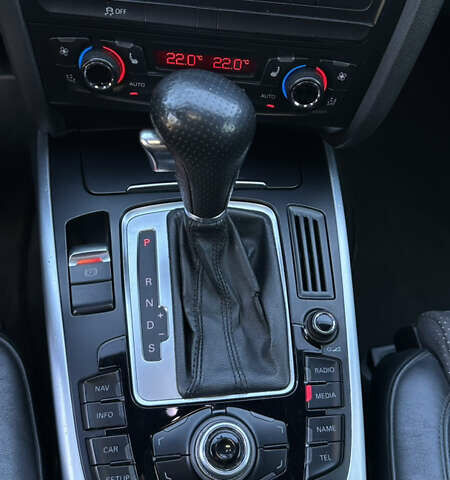 Ауди А4 2010 в Каменское - Днепродзержинск на Automoto.ua Черный Ауди А4, объемом двигателя 2.97 л и пробегом 323 тыс. км за 11299 $, фото 17 на Automoto.ua