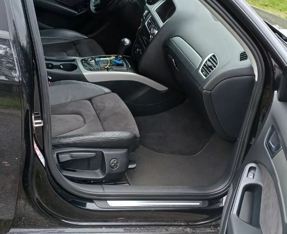 Чорний Ауді А4, об'ємом двигуна 2.7 л та пробігом 2 тис. км за 13000 $, фото 6 на Automoto.ua