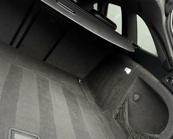 Чорний Ауді А4, об'ємом двигуна 2.7 л та пробігом 265 тис. км за 10550 $, фото 82 на Automoto.ua