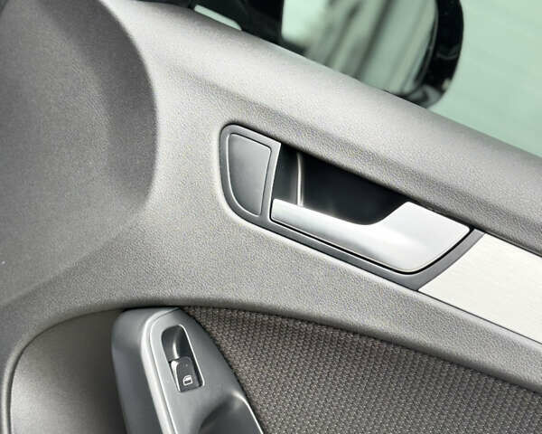 Чорний Ауді А4, об'ємом двигуна 2.7 л та пробігом 265 тис. км за 10550 $, фото 96 на Automoto.ua