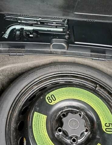 Черный Ауди А4, объемом двигателя 2.7 л и пробегом 280 тыс. км за 12200 $, фото 3 на Automoto.ua