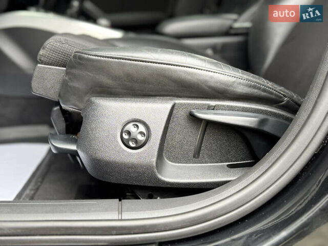 Чорний Ауді А4, об'ємом двигуна 2.7 л та пробігом 265 тис. км за 10550 $, фото 64 на Automoto.ua