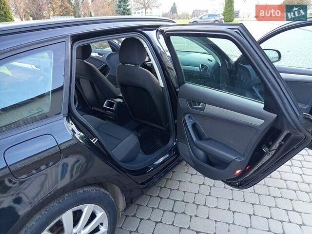 Чорний Ауді А4, об'ємом двигуна 1.8 л та пробігом 181 тис. км за 7300 $, фото 17 на Automoto.ua