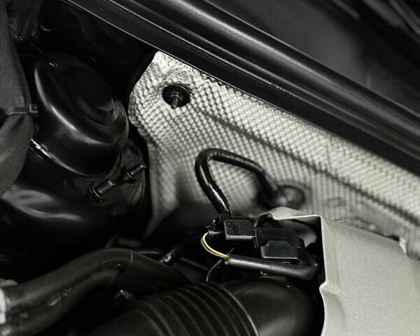 Чорний Ауді А4, об'ємом двигуна 2.7 л та пробігом 265 тис. км за 10550 $, фото 104 на Automoto.ua