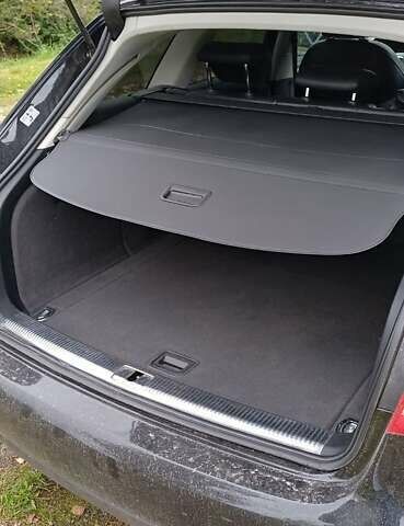 Черный Ауди А4, объемом двигателя 2.7 л и пробегом 280 тыс. км за 12200 $, фото 7 на Automoto.ua