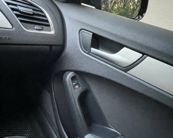 Черный Ауди А4, объемом двигателя 1.97 л и пробегом 292 тыс. км за 11400 $, фото 12 на Automoto.ua