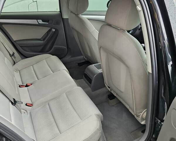 Ауди А4 2010 в Львове на Automoto.ua Черный Ауди А4, объемом двигателя 1.97 л и пробегом 329 тыс. км за 9500 $, фото 15 на Automoto.ua