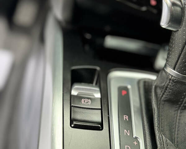 Чорний Ауді А4, об'ємом двигуна 2.7 л та пробігом 265 тис. км за 10550 $, фото 56 на Automoto.ua