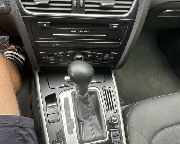 Черный Ауди А4, объемом двигателя 2 л и пробегом 270 тыс. км за 10000 $, фото 5 на Automoto.ua