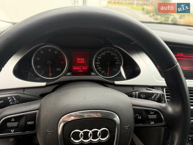 Чорний Ауді А4, об'ємом двигуна 2 л та пробігом 166 тис. км за 9900 $, фото 17 на Automoto.ua
