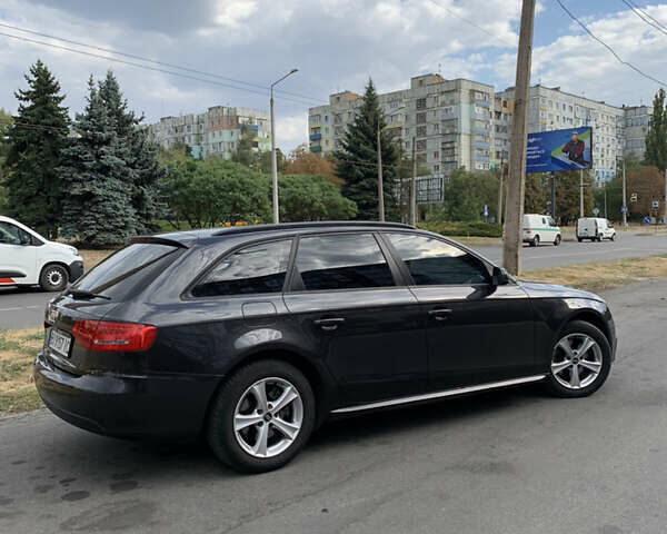 Черный Ауди А4, объемом двигателя 2 л и пробегом 190 тыс. км за 11000 $, фото 10 на Automoto.ua