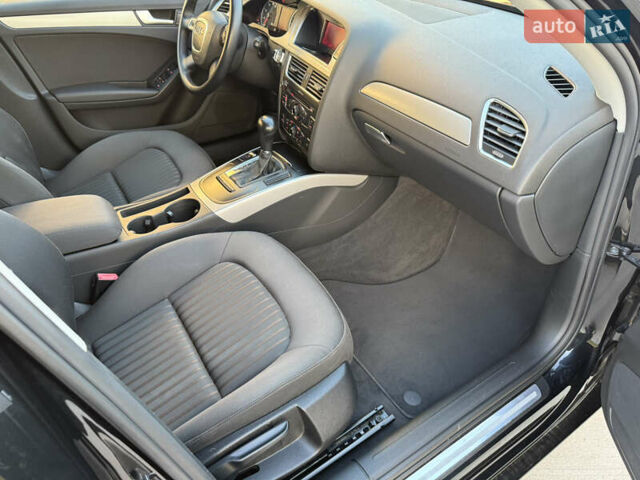 Черный Ауди А4, объемом двигателя 2 л и пробегом 168 тыс. км за 9500 $, фото 16 на Automoto.ua