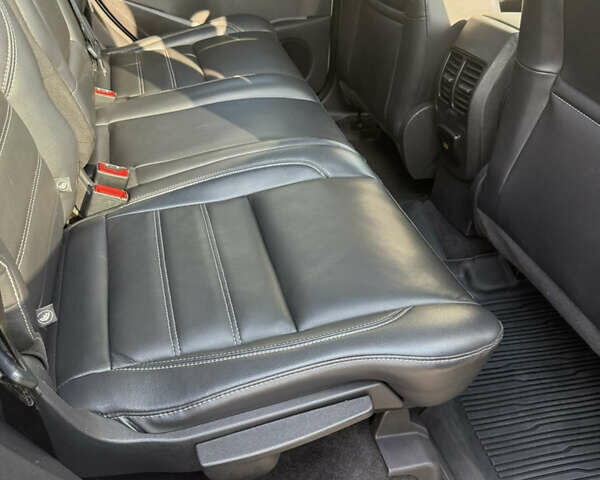 Чорний Ауді А4, об'ємом двигуна 1.8 л та пробігом 200 тис. км за 10000 $, фото 28 на Automoto.ua