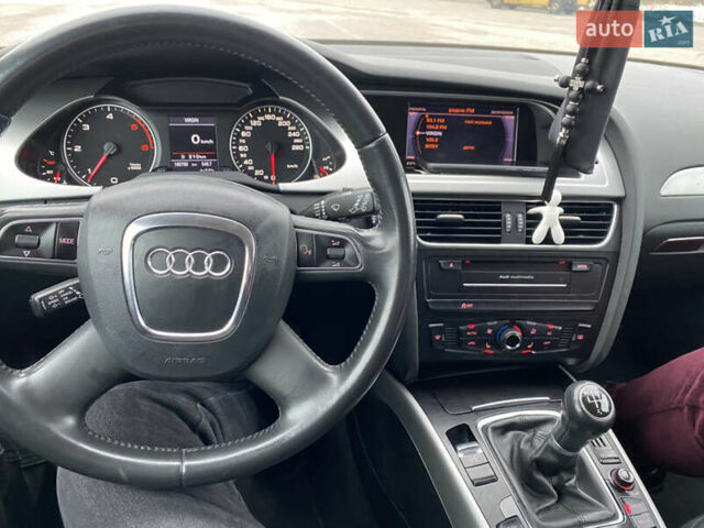 Чорний Ауді А4, об'ємом двигуна 2 л та пробігом 286 тис. км за 11500 $, фото 18 на Automoto.ua