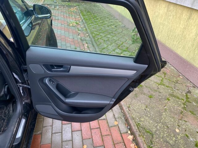 Чорний Ауді А4, об'ємом двигуна 2 л та пробігом 266 тис. км за 10200 $, фото 14 на Automoto.ua