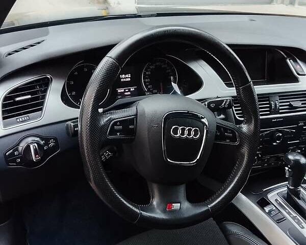 Черный Ауди А4, объемом двигателя 1.98 л и пробегом 250 тыс. км за 9900 $, фото 12 на Automoto.ua