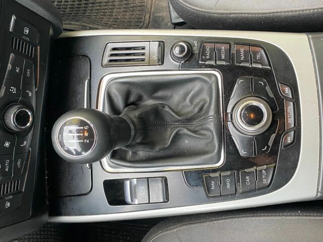 Чорний Ауді А4, об'ємом двигуна 2 л та пробігом 266 тис. км за 10200 $, фото 20 на Automoto.ua