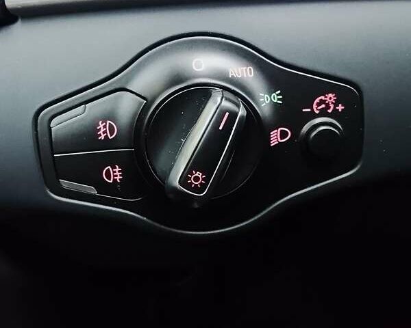 Черный Ауди А4, объемом двигателя 1.98 л и пробегом 250 тыс. км за 9900 $, фото 8 на Automoto.ua