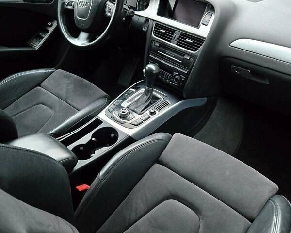 Черный Ауди А4, объемом двигателя 2 л и пробегом 178 тыс. км за 11499 $, фото 58 на Automoto.ua