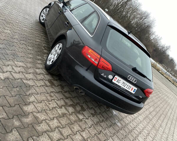 Чорний Ауді А4, об'ємом двигуна 2 л та пробігом 286 тис. км за 11500 $, фото 7 на Automoto.ua