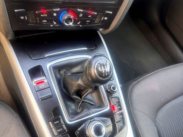 Черный Ауди А4, объемом двигателя 2 л и пробегом 263 тыс. км за 11500 $, фото 7 на Automoto.ua