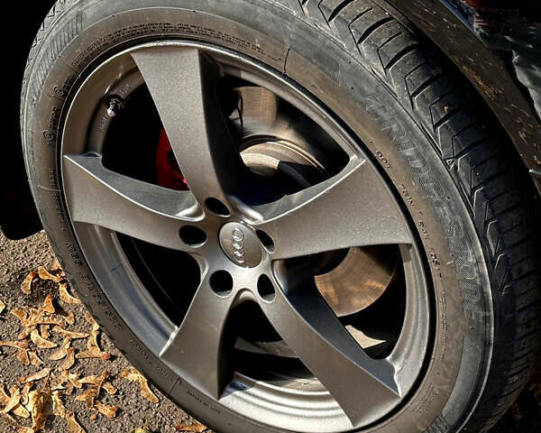 Черный Ауди А4, объемом двигателя 2 л и пробегом 342 тыс. км за 11950 $, фото 11 на Automoto.ua