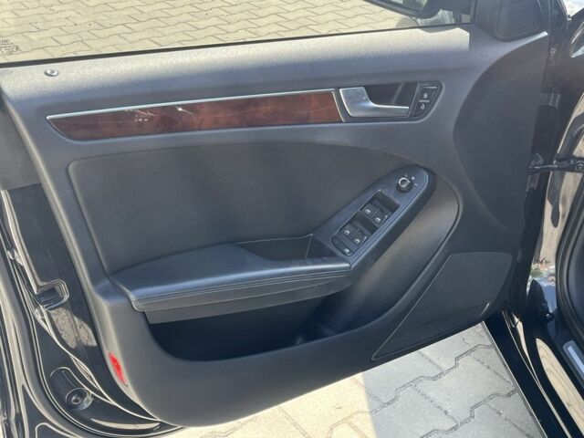 Черный Ауди А4, объемом двигателя 3 л и пробегом 272 тыс. км за 12000 $, фото 18 на Automoto.ua