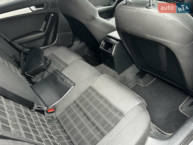 Чорний Ауді А4, об'ємом двигуна 1.8 л та пробігом 189 тис. км за 8900 $, фото 8 на Automoto.ua