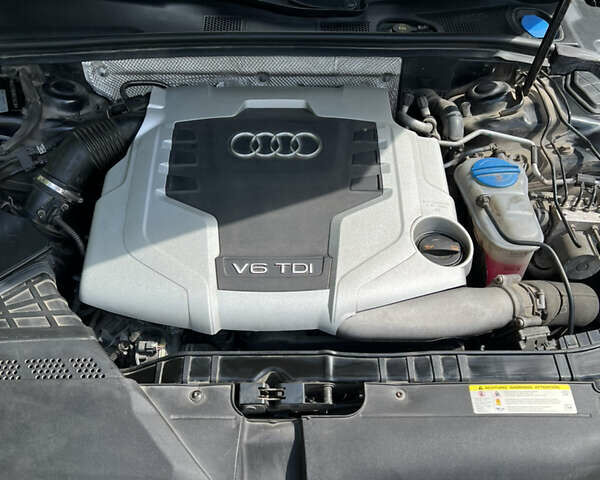 Чорний Ауді А4, об'ємом двигуна 3 л та пробігом 319 тис. км за 11200 $, фото 1 на Automoto.ua