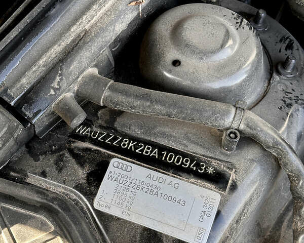 Черный Ауди А4, объемом двигателя 2 л и пробегом 342 тыс. км за 11950 $, фото 22 на Automoto.ua