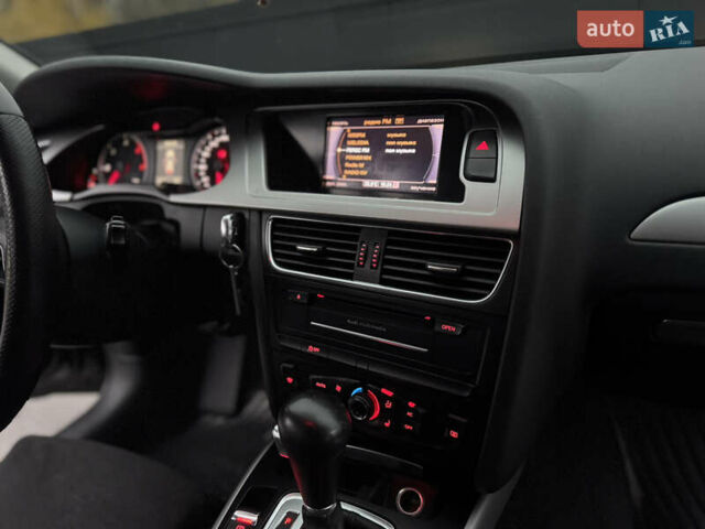 Чорний Ауді А4, об'ємом двигуна 2 л та пробігом 213 тис. км за 11777 $, фото 55 на Automoto.ua