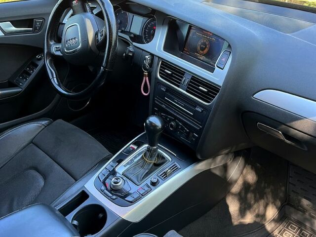 Черный Ауди А4, объемом двигателя 2 л и пробегом 214 тыс. км за 12400 $, фото 5 на Automoto.ua