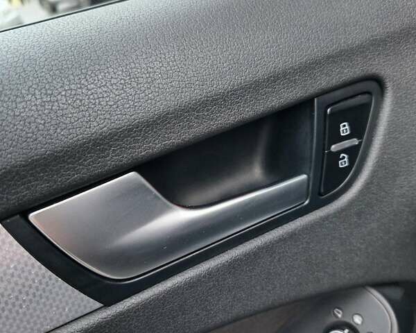 Черный Ауди А4, объемом двигателя 2 л и пробегом 178 тыс. км за 11499 $, фото 40 на Automoto.ua