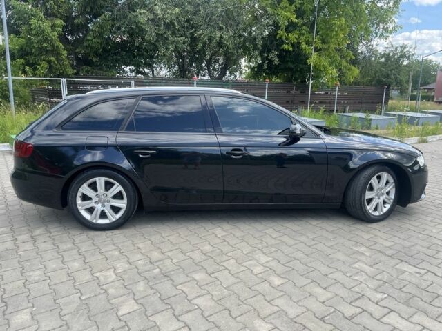 Черный Ауди А4, объемом двигателя 3 л и пробегом 272 тыс. км за 12000 $, фото 6 на Automoto.ua