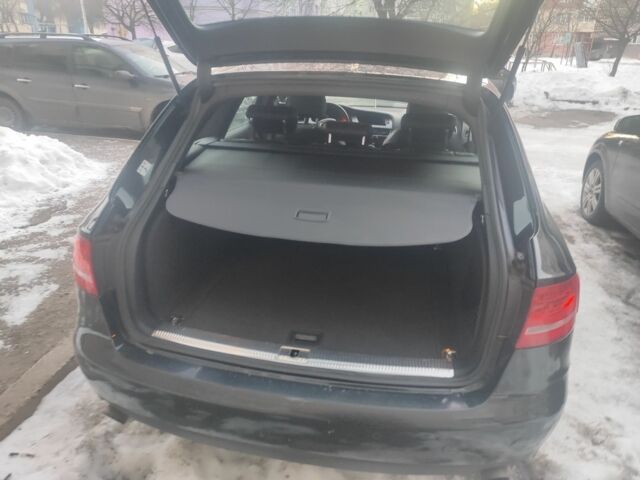 Черный Ауди А4, объемом двигателя 3 л и пробегом 230 тыс. км за 9000 $, фото 2 на Automoto.ua