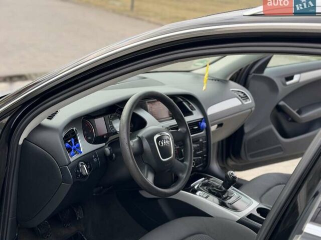 Чорний Ауді А4, об'ємом двигуна 1.97 л та пробігом 364 тис. км за 7777 $, фото 40 на Automoto.ua