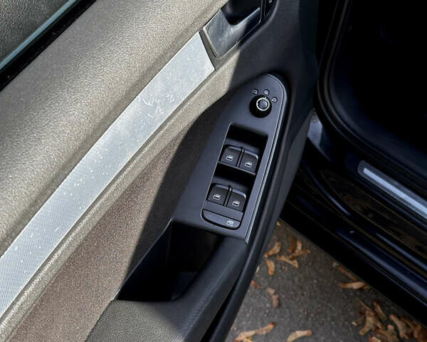 Черный Ауди А4, объемом двигателя 2 л и пробегом 342 тыс. км за 11950 $, фото 18 на Automoto.ua